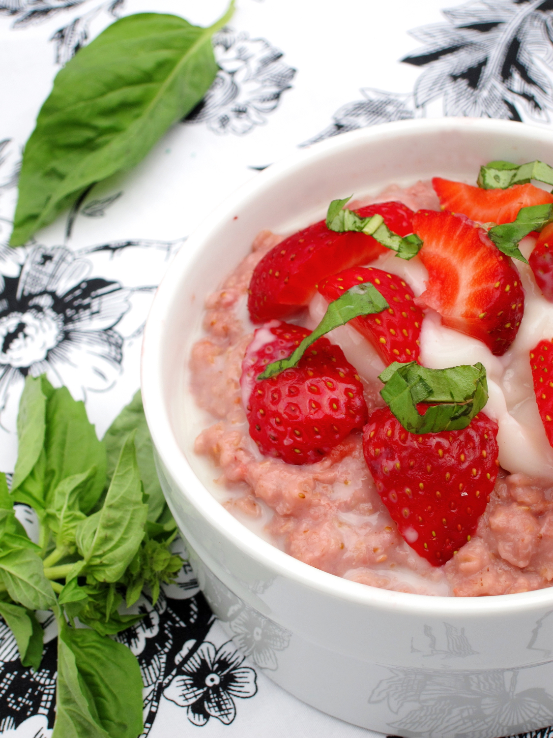 The Oatmeal Artist Strawberry Basil Oatmeal