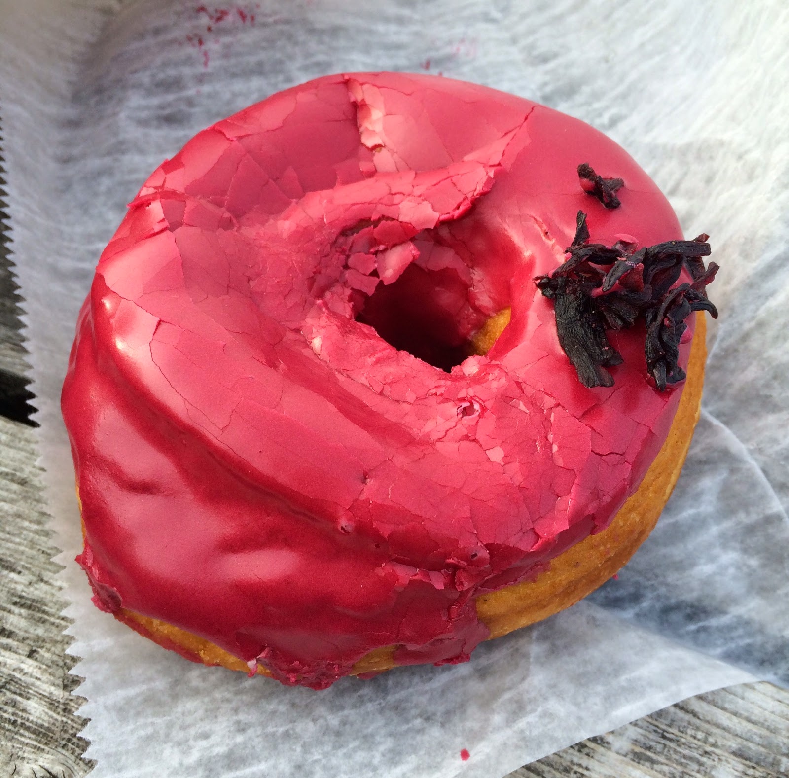 Hibiscus Donut From Dough / ドウのハイビスカス ドーナツ I'm Made of Sugar