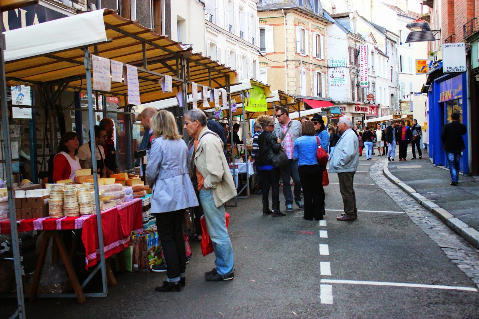 Rue en Rose A French Wine and Cheese Festival