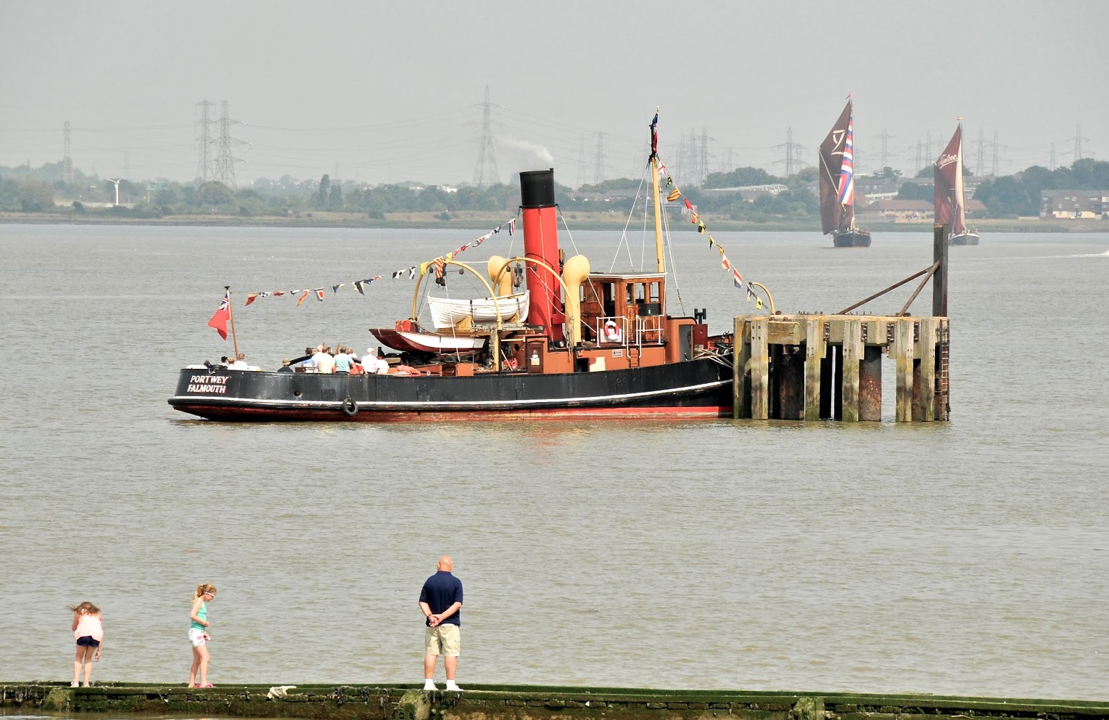 Arthur Pewty's maggot sandwich The 150th Thames Sailing Barge Race.
