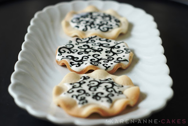 curly cookie filligree