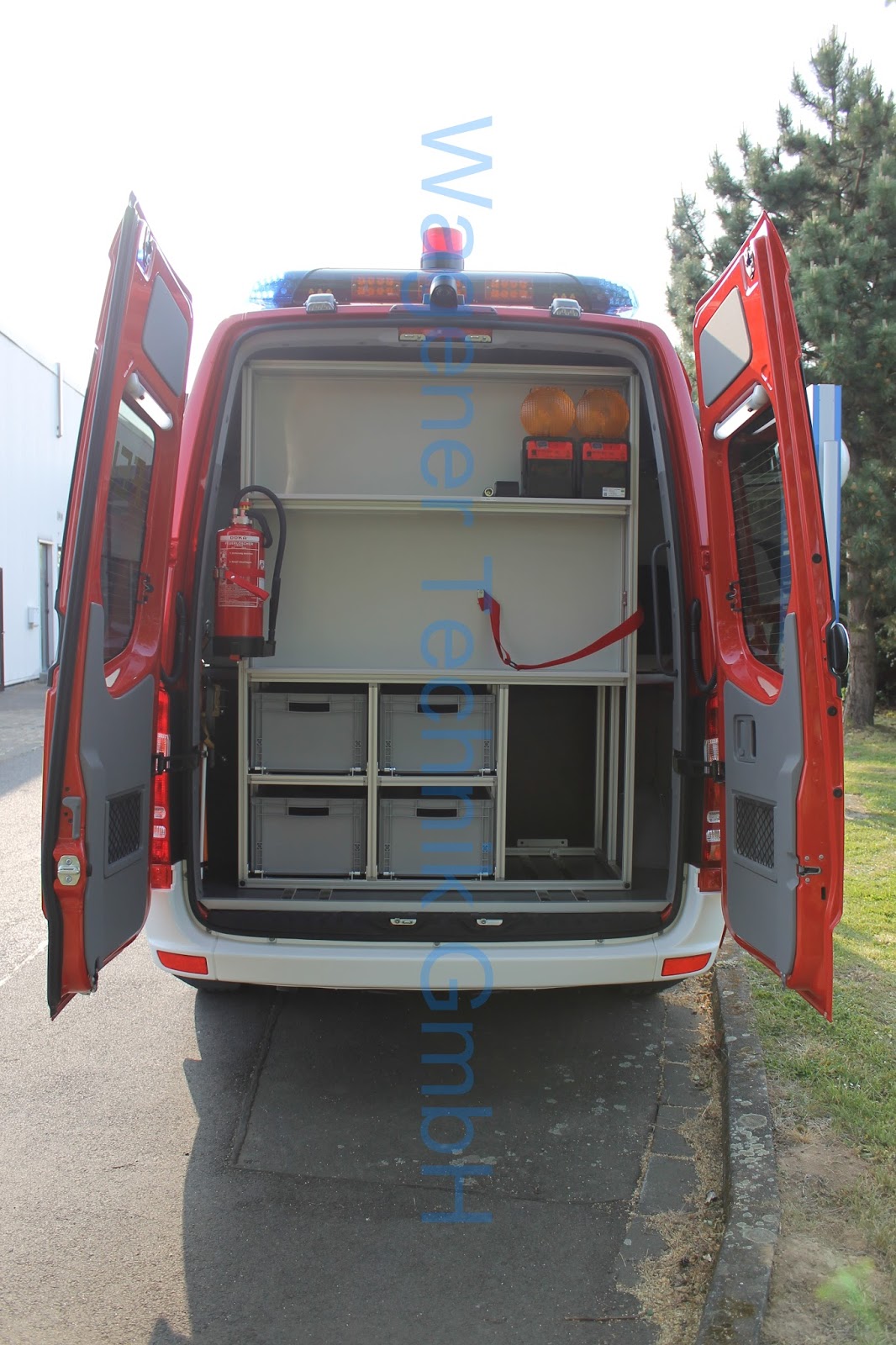 Wagener Technik Sonderfahrzeugbau Ubergabe Elw 1 Feuerwehr