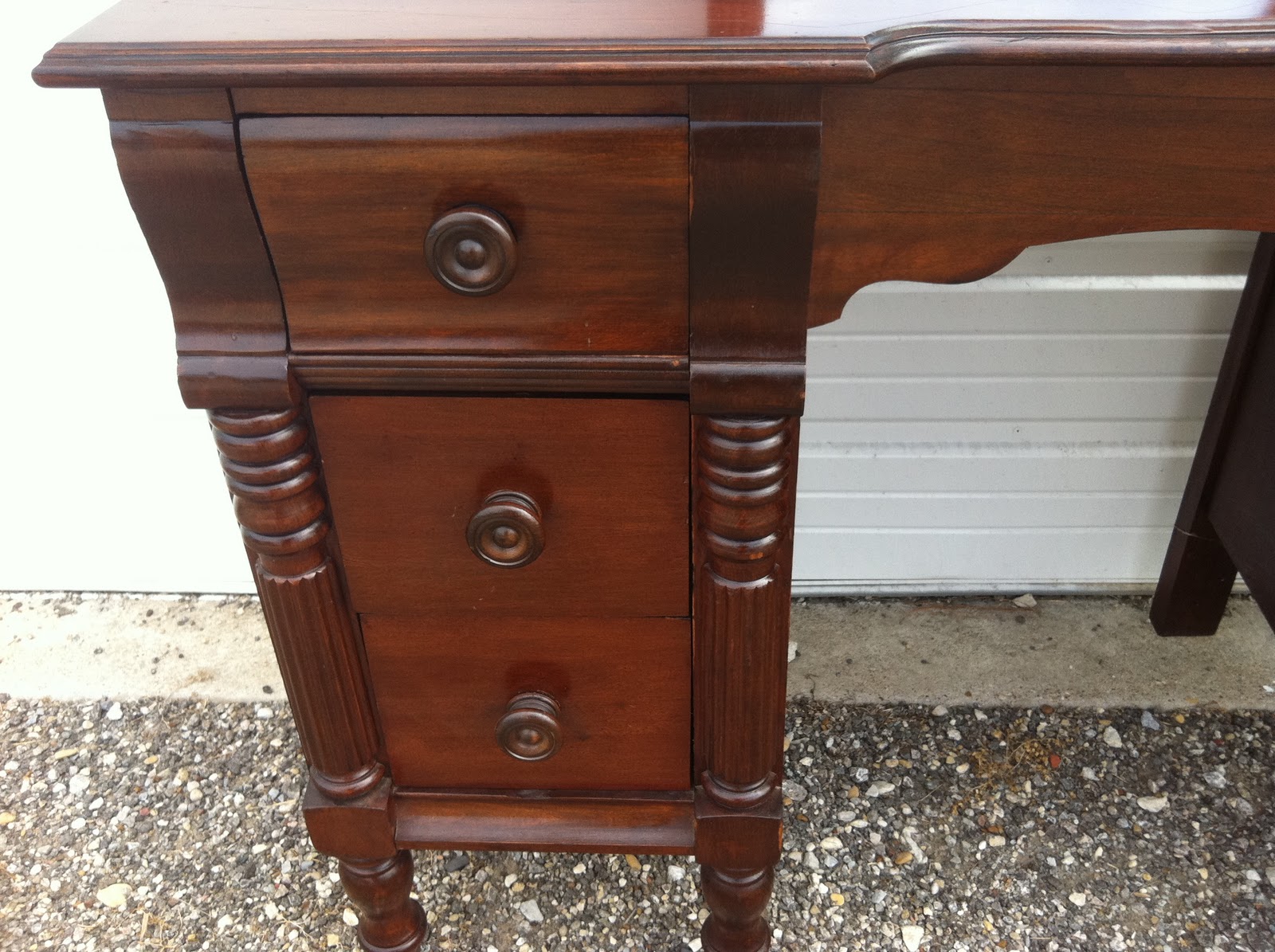 The Funkie Munkie Furniture Chalk Paint REDO! Vanity Dressing table!