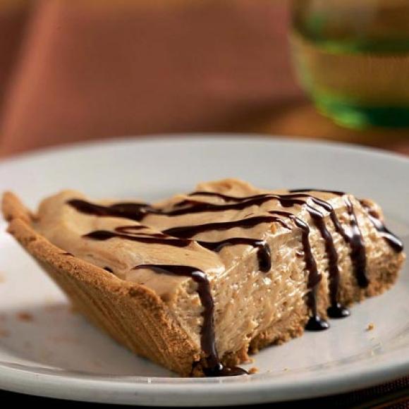RICAS PIZZAS Y UN BUEN POSTRE RICAS PIZZAS Y UN BUEN POSTRE