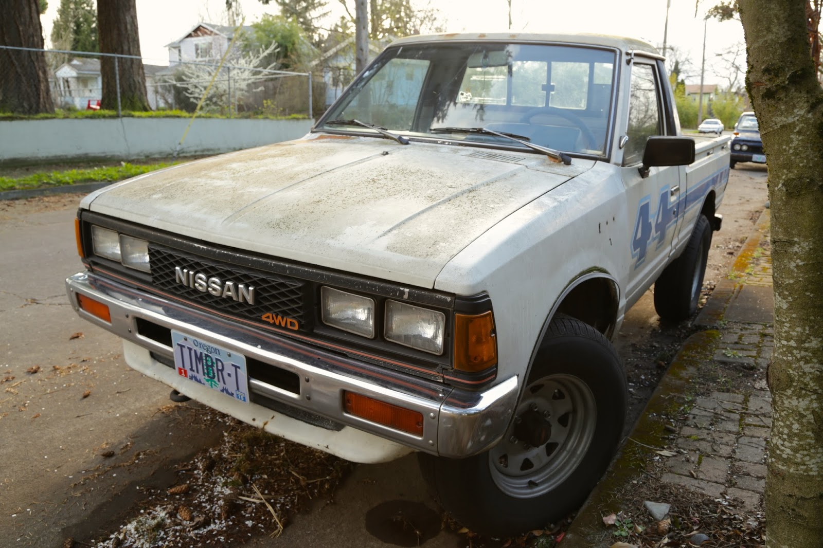 1984 Nissan 720 4x4 4wd Pickup.