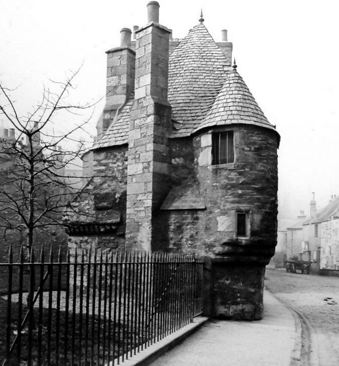 Tour Scotland Photographs Old Photograph Of Queen Mary's Bath House