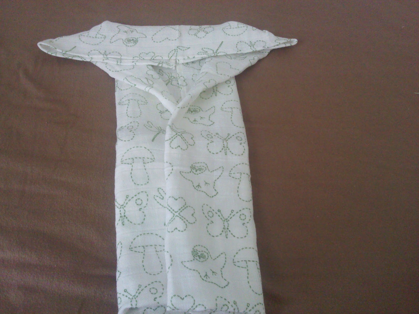 Crunchy Green Health Nut Using Ikea "burp" cloths as Flat diapers