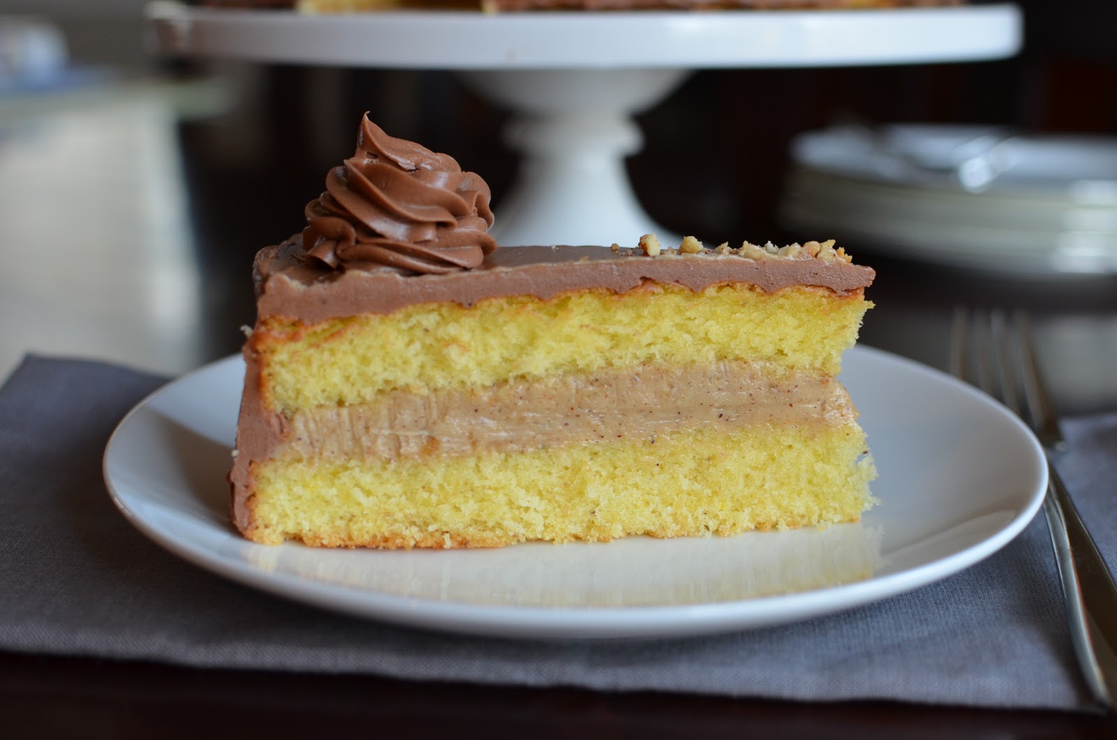 Playing with Flour Hazelnut cake with praline and milk chocolate