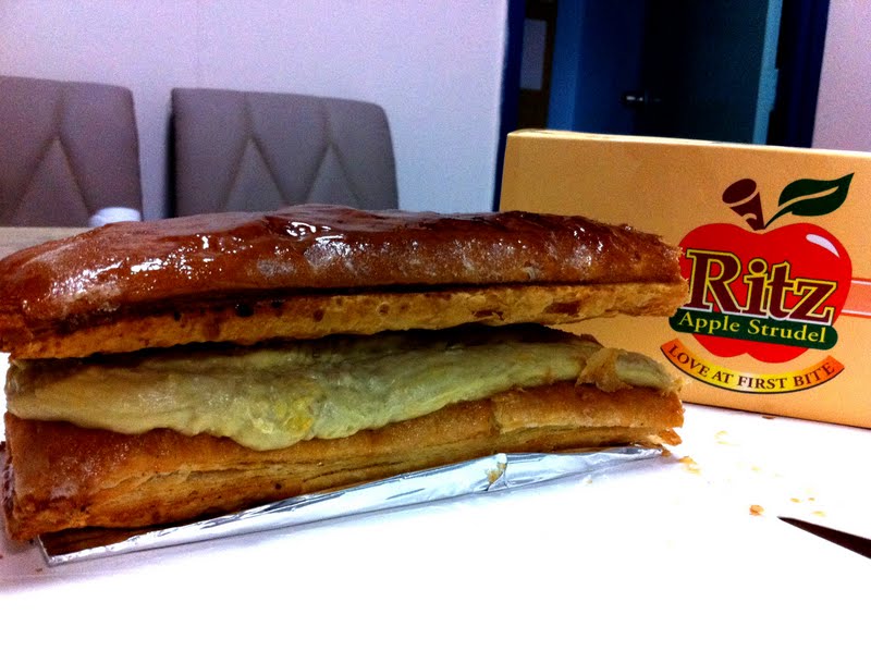 What to eat huh? Ritz Apple Strudel