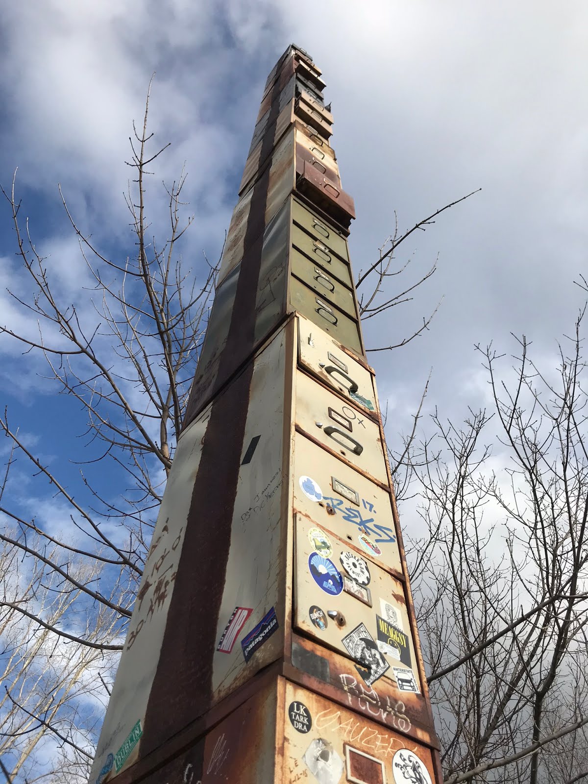 NEW ENGLAND FOLKLORE Burlington, Vermont Giant Phantom Cats and the