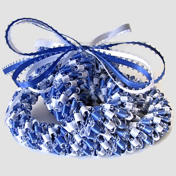 Nikki's Studio Graduation Spiral Ribbon Lei