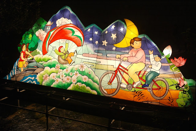 Seoul Lantern Festival 2015 - Cheonggyecheon Stream Seoul Lantern Festival 2015 | www.meheartseoul.blogspot.com