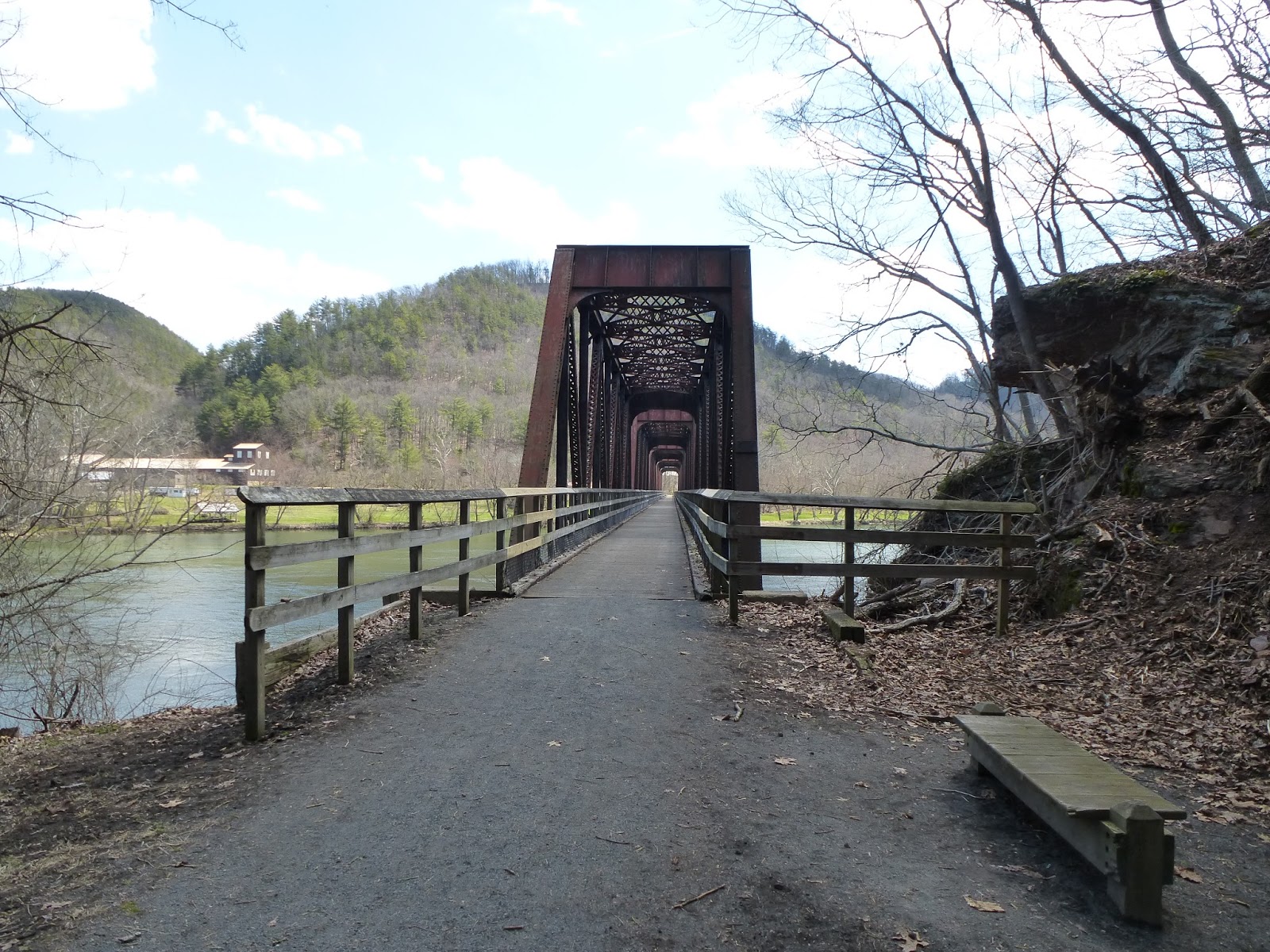 Greenmon S Folly April 8 9 New River Trail