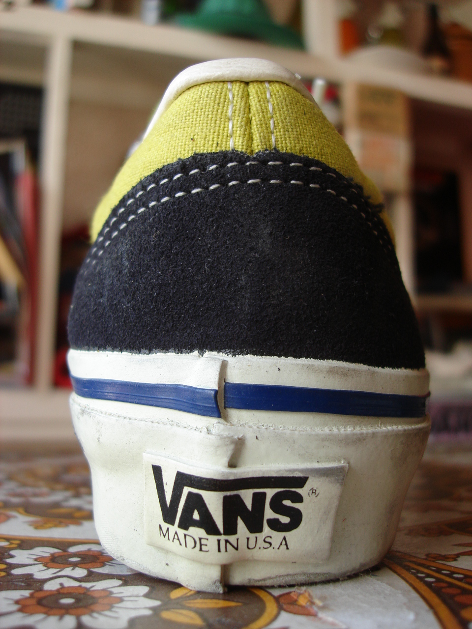 theothersideofthepillow vintage VANS 2tone OLD SKOOL style 36 MADE