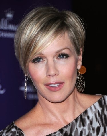 Popular Pins On Pinterest Pixie Haircuts For Round Faces