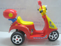 1 Junior TR0903 Skupi Battery-powered Toy Motorcycle in Red 1