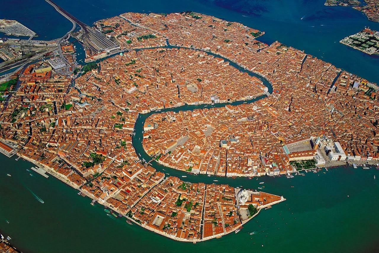 Imagen del Gran Canal de Venecia desde vista aérea.