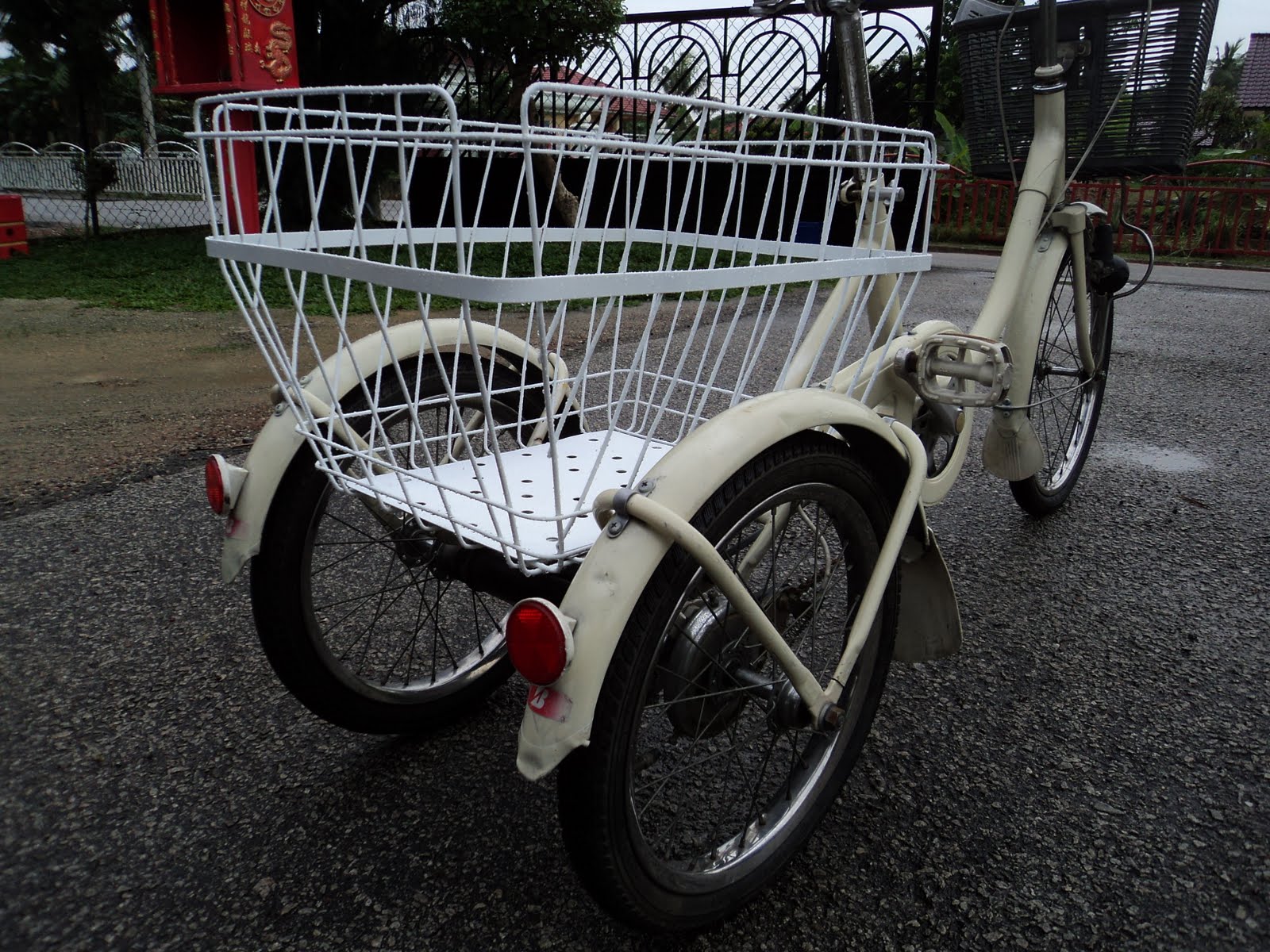 The Right Bike Store II 20" + 16" Imported Used Tricycle from Japan