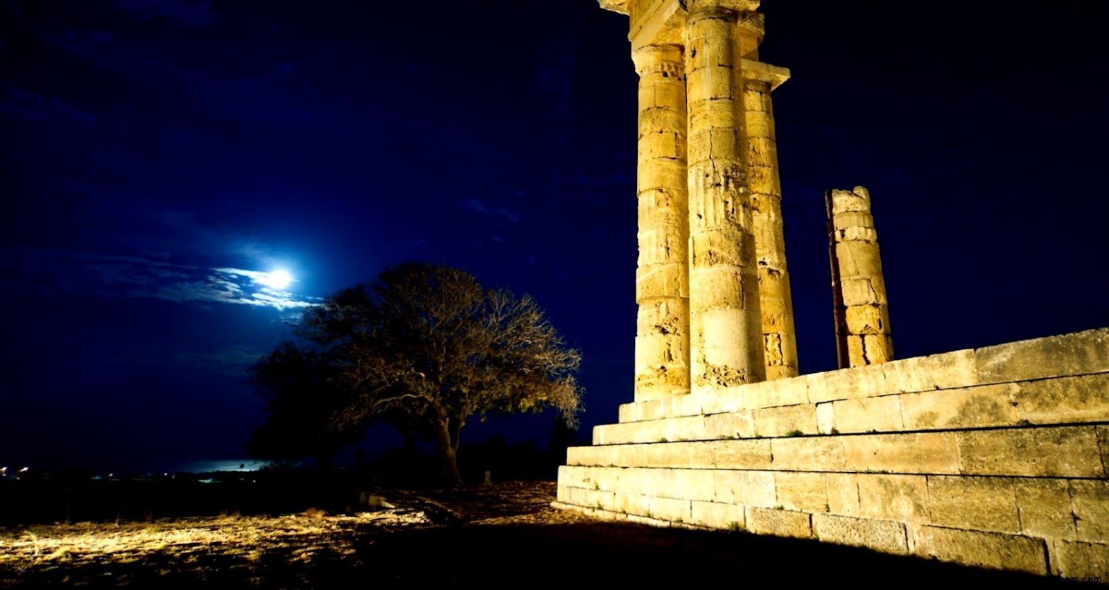 Shore Excursions Discover Nights Cool Places with Azamara Shore Excursions Discover Nights Cool Places with Azamara