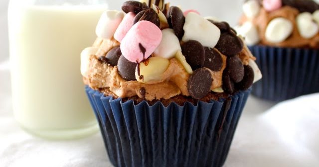 Warm&Snug&Fat Rocky Road Cupcakes Warm&Snug&Fat Rocky Road Cupcakes