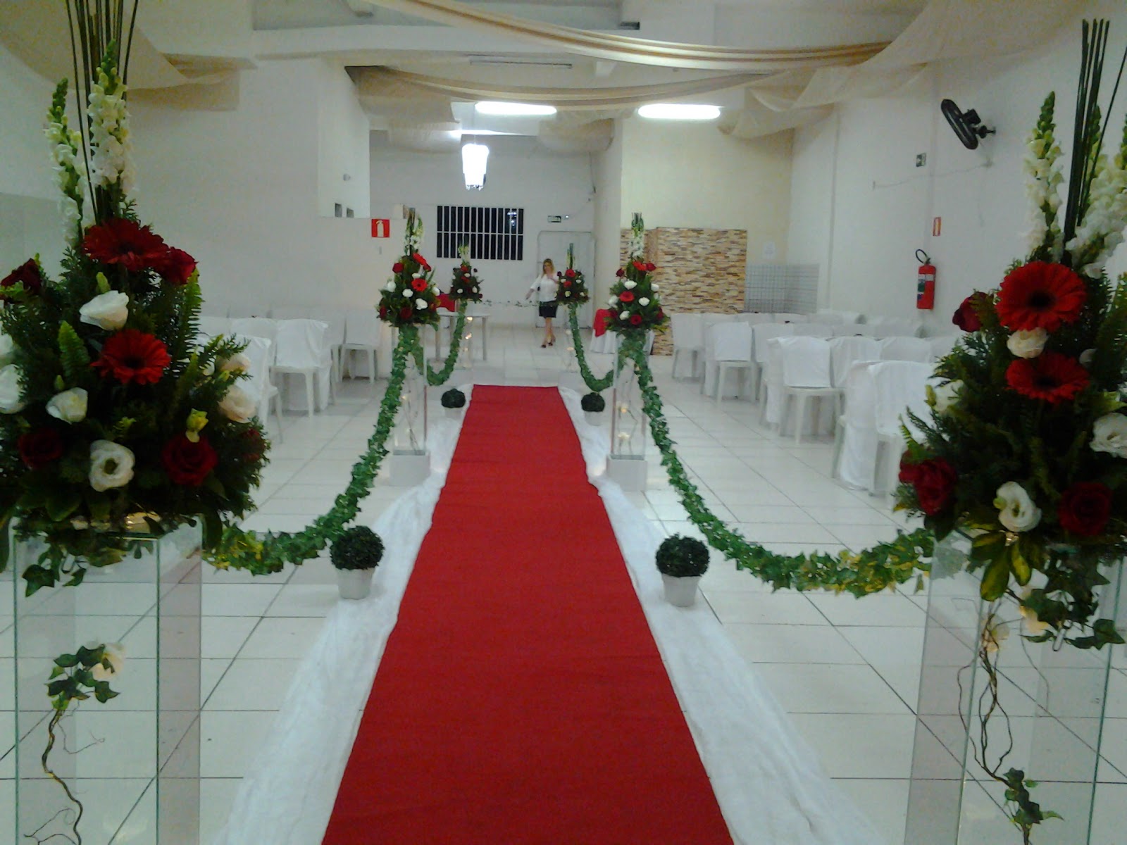 Decoraç u00e3o para Casamento Vermelho e Branco 18 05 2013 -> Decoração De Casamento Simples Vermelho E Branco Decoraç u00e3o para Casamento Vermelho e Branco 18 05 2013 -> Decoração De Casamento Simples Vermelho E Branco