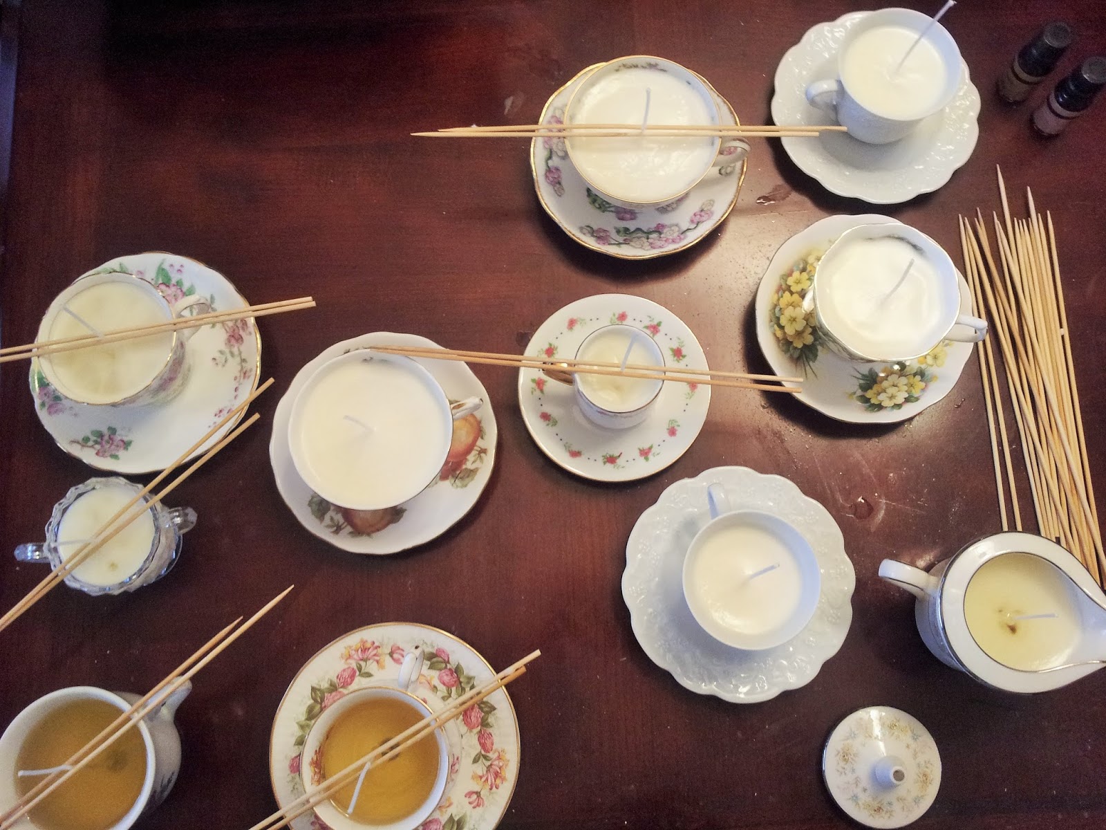 Linsey's Crafty Blog DIY Teacup Candles