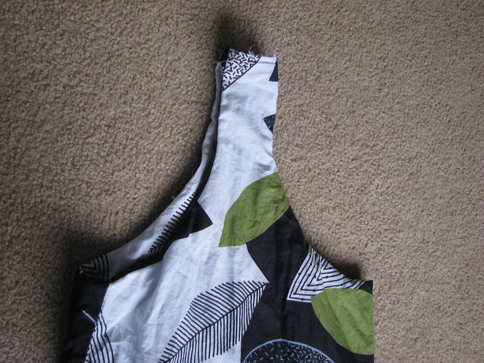 Craft Junkie; trying out new ideas Reversible Pillowcase Book Bag