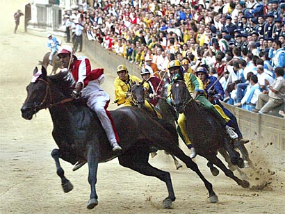ESTATE A SIENA: IL PALIO DI LUGLIO ESTATE A SIENA: IL PALIO DI LUGLIO