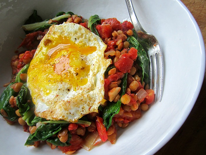 Hangover Eggs 2 Spinach w/ Lentils & Tomatoes