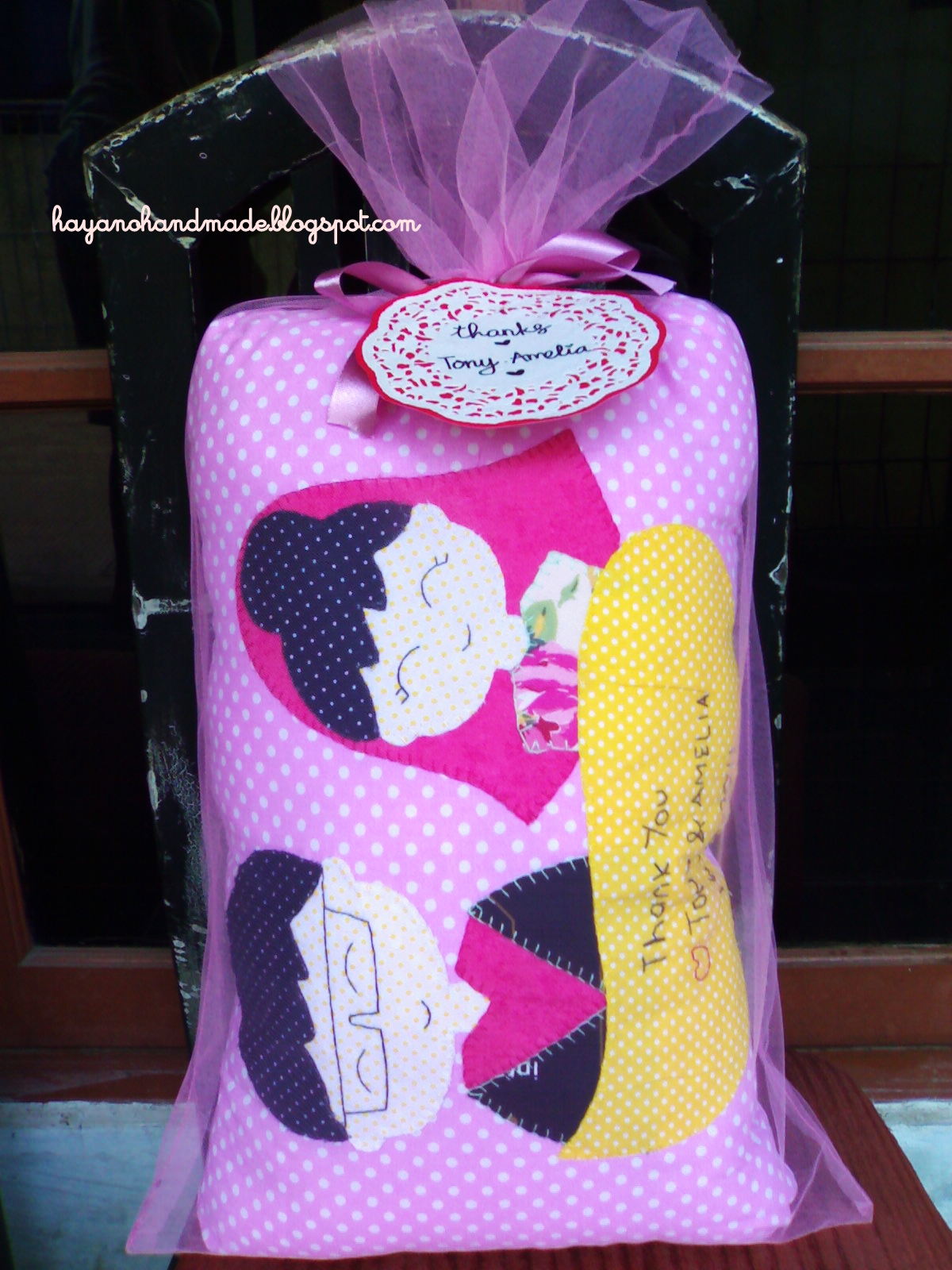 hayano handmade wedding souvenir statement pillow