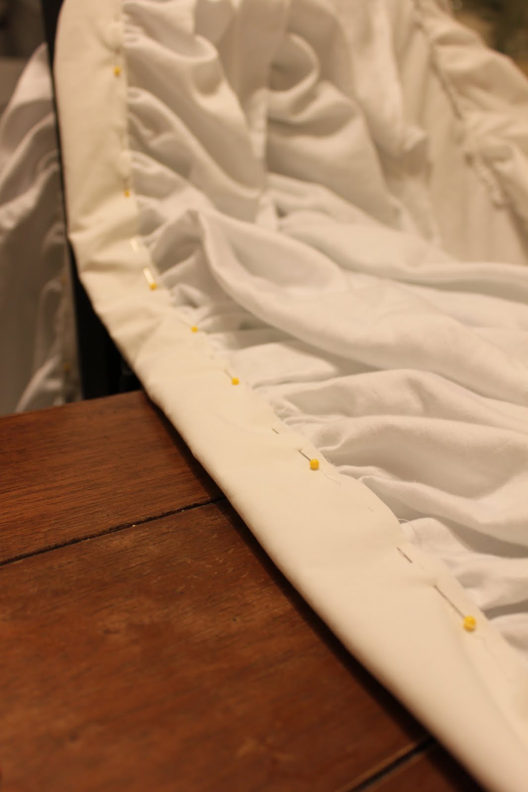 do it yourself divas DIY Anthropologie Inspired Shower Curtain made from Sheets