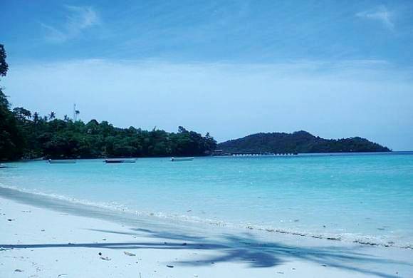 Tempat wisata lampuuk aceh tempat wisata pantai tulungagung