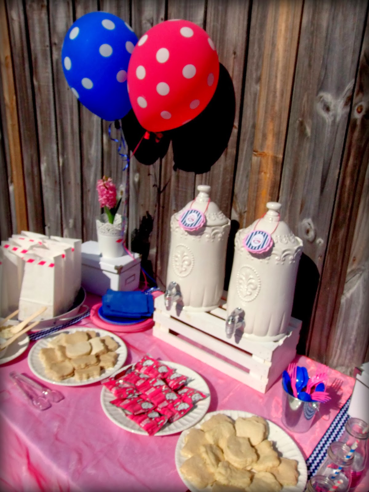 A Stylish Affair by Jessie: Hello Kitty Valentine's Day Party