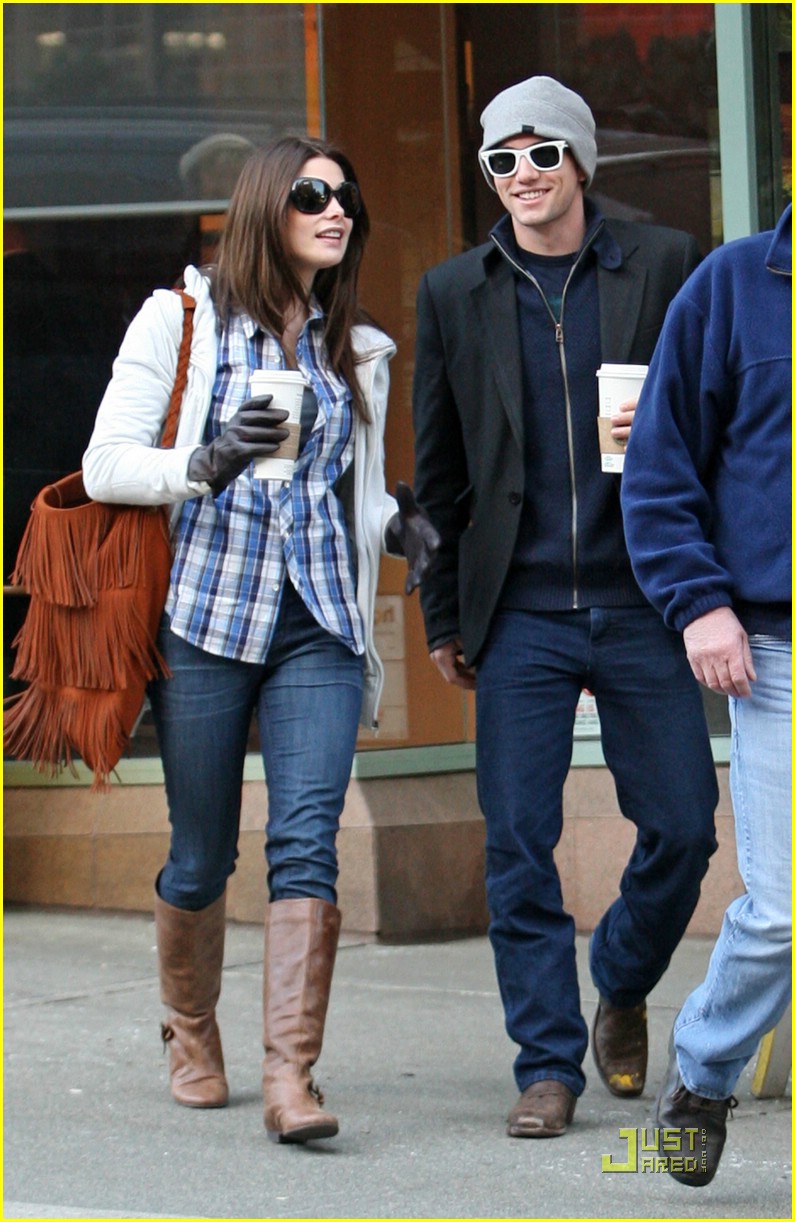 Jackson Rathbone and Ashley Greene