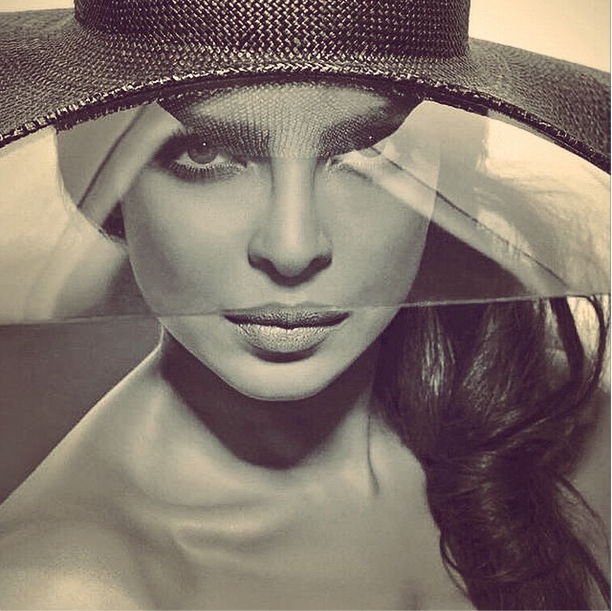 priyanka chopra black image