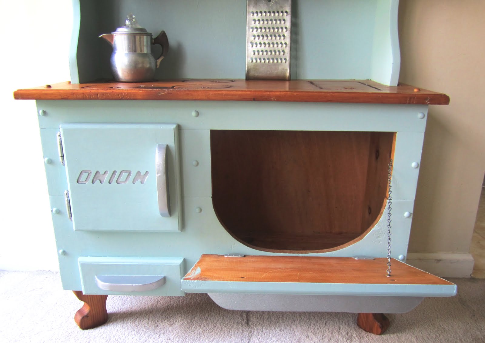 Foxglove Design Play Kitchen / Bread Box / Potato & Onion Bin