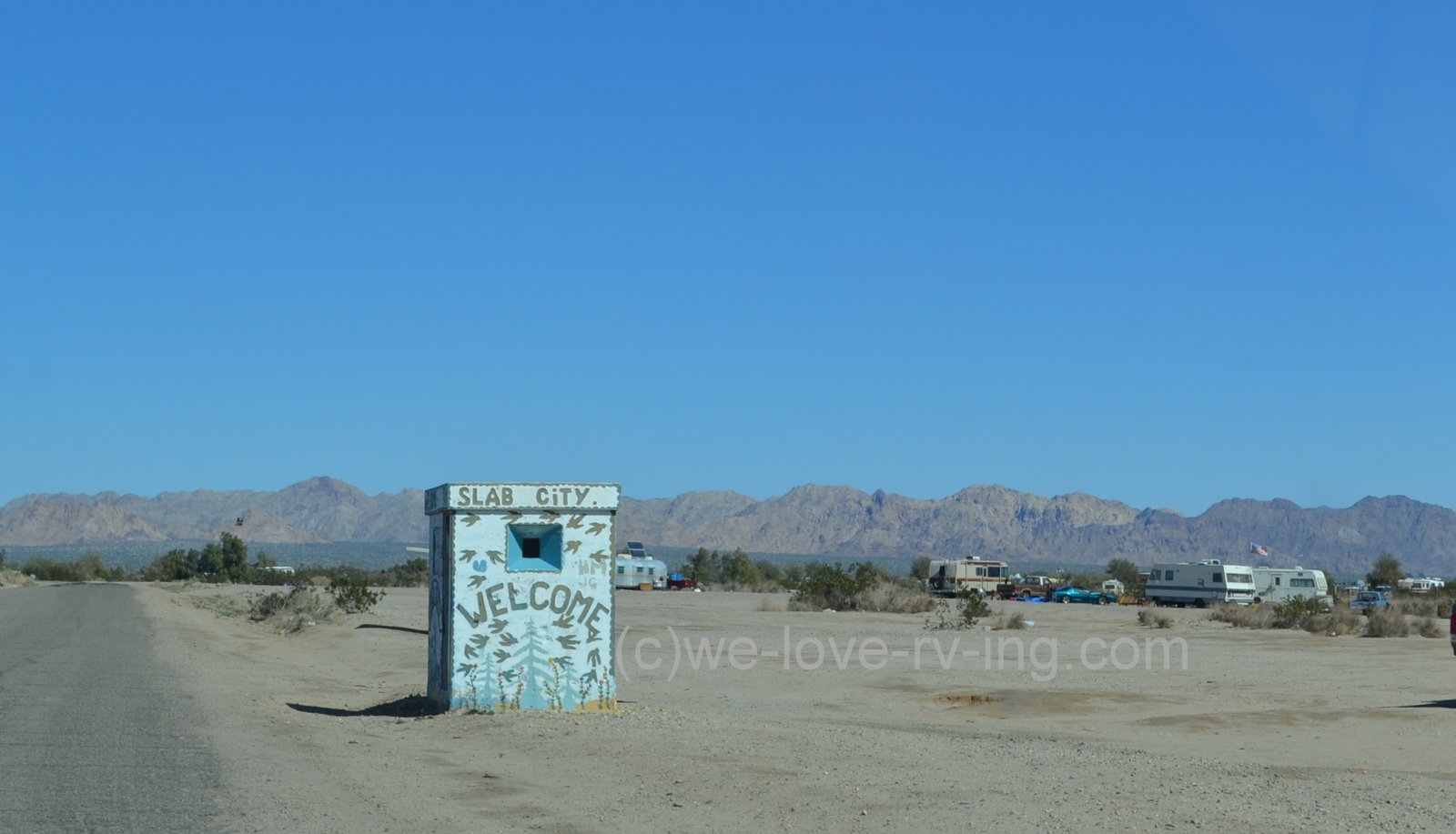 We Love RV'ing Slab City California