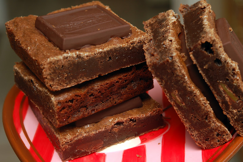 BROWNIES STUFFED WITH GHIRARDELLI CARAMEL & SEA SALT CHOCOLATES Hugs