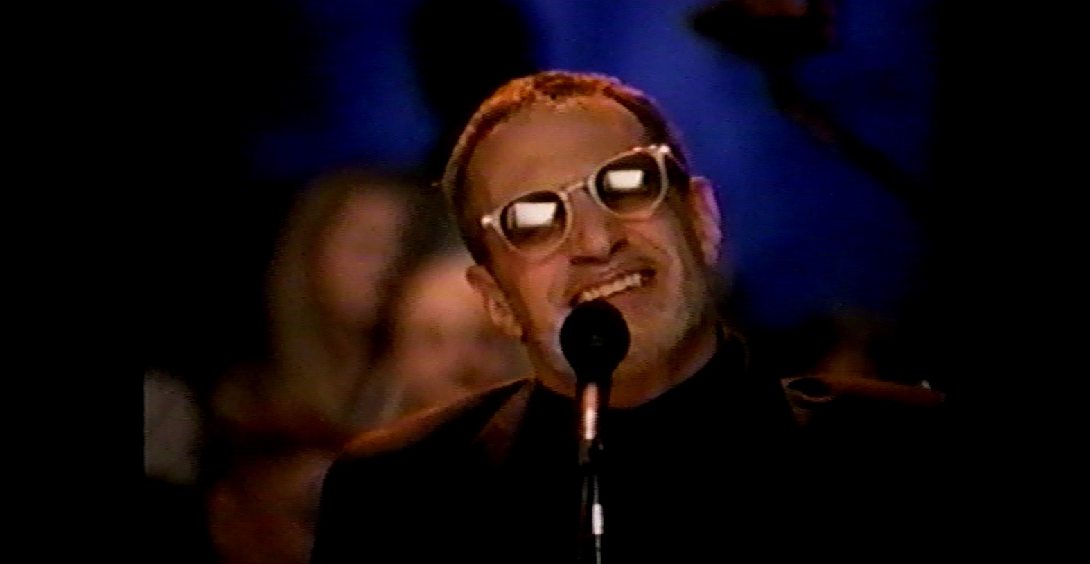 T.U.B.E. Steely Dan 20000201 New York, NY (DVDfull proshot)