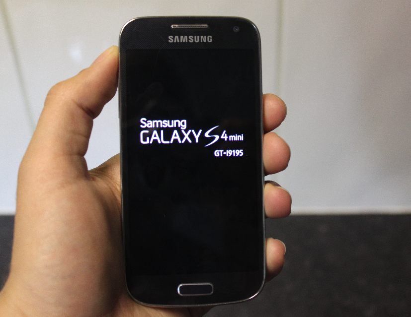   Samsung Galaxy S4 Mini I9195  -  7