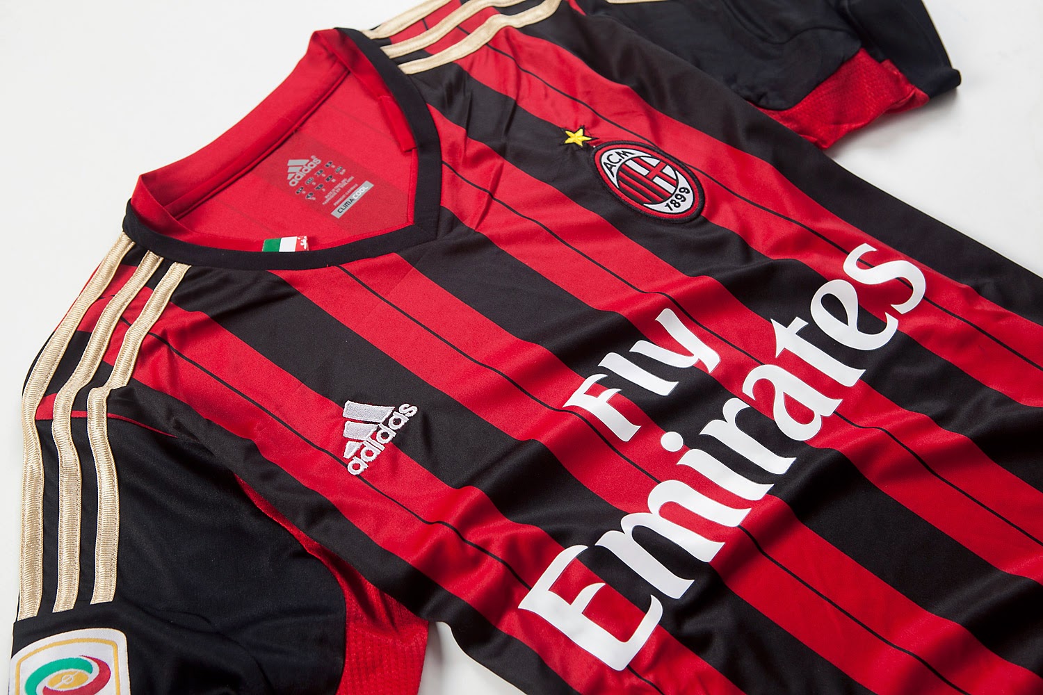 Equipaciones de futbol baratas 2015 online: nueva camisetas de futbol ac milan 2014 baratas