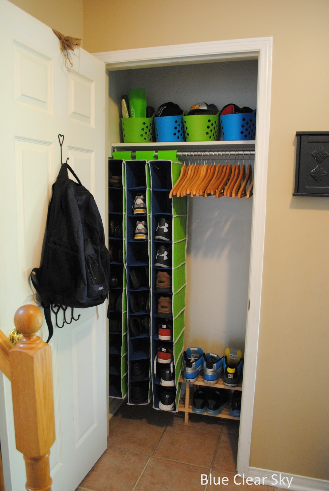 Blue Clear Sky: Organizing ~Our Front Hall Closet