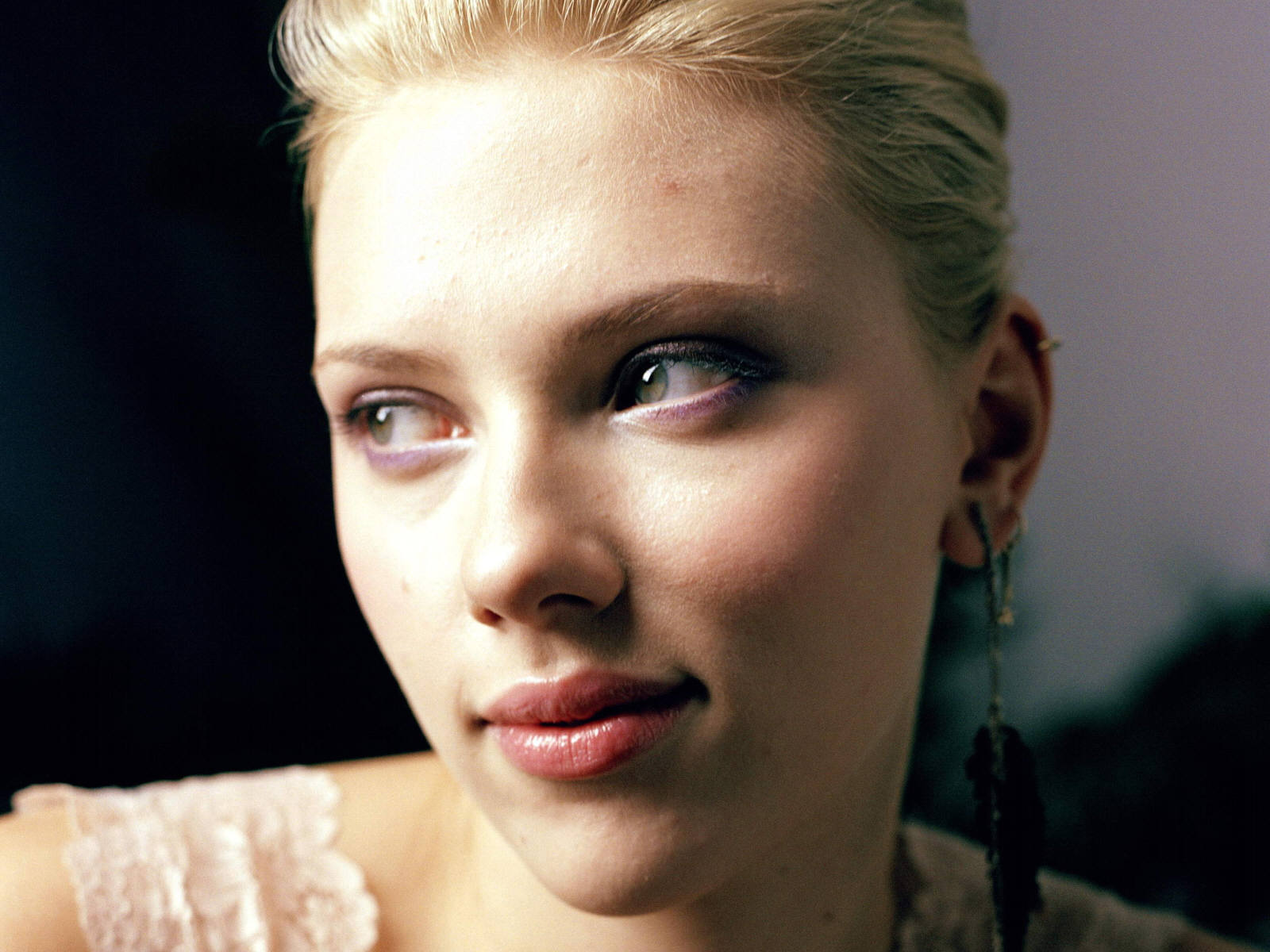 Scarlett Johansson Biography ~ Taste Wallpapers