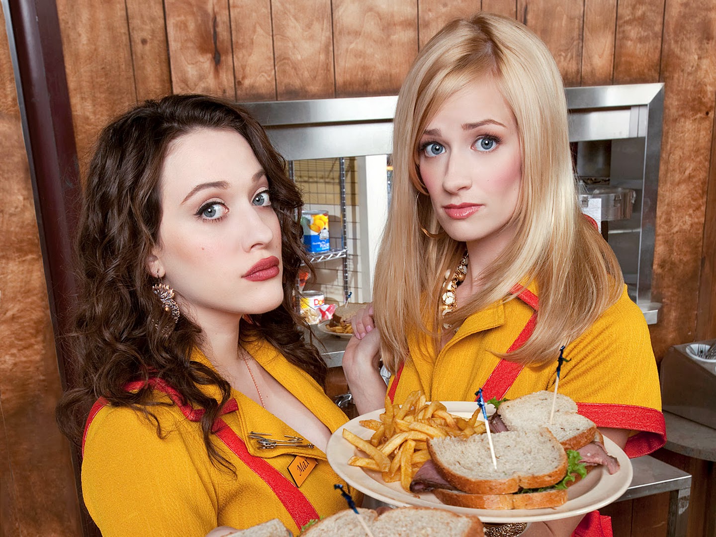 Crazy Days and Nights: 2 Broke Girls, Lindsay Lohan And Miss ...