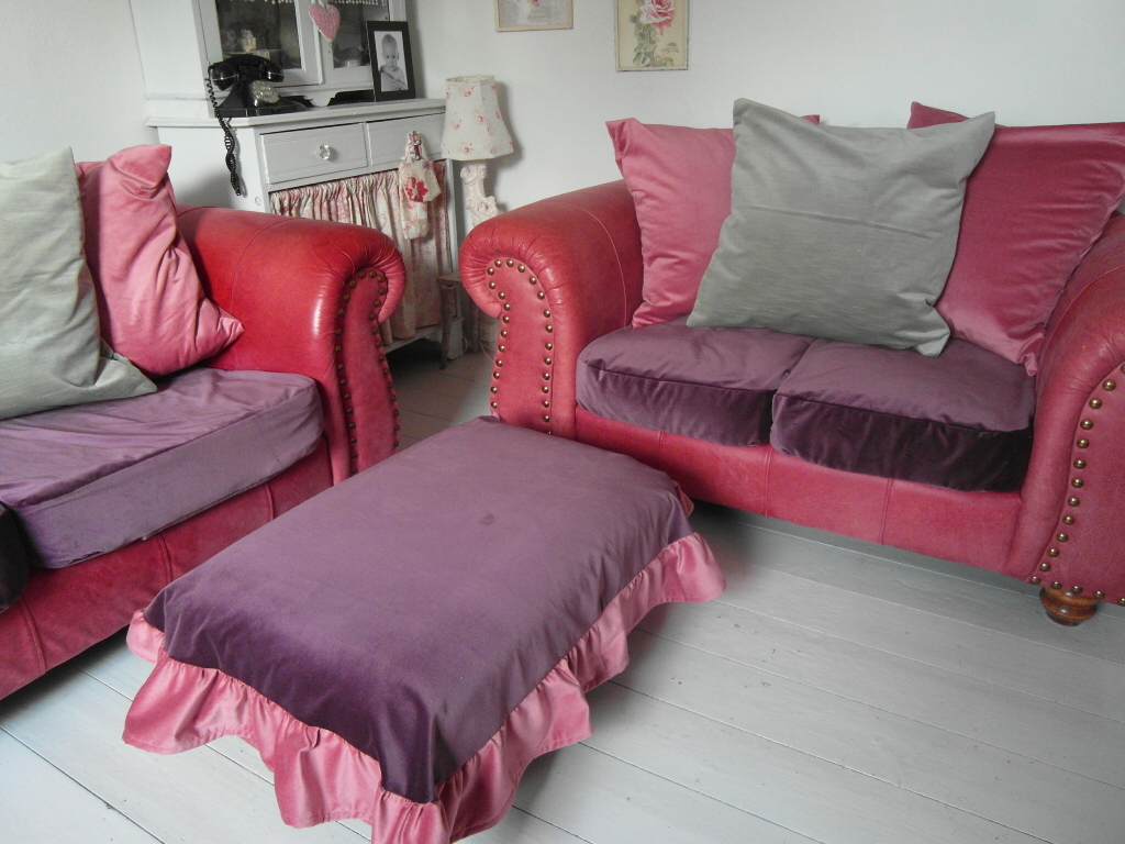 Niki Fretwell Sofa Project