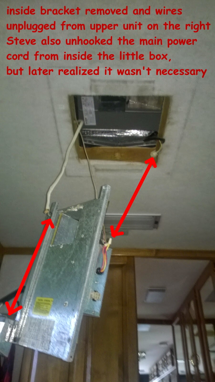 RVing The USA is our BIG Backyard RV Repair replacing gaskets on rooftop Duo Therm Penguin