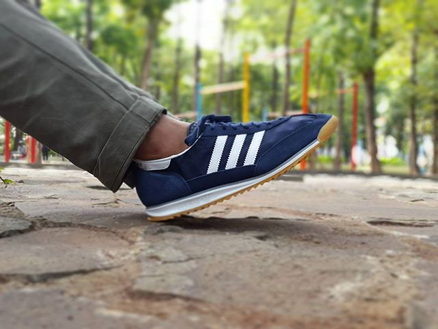 adidas sl72 navy