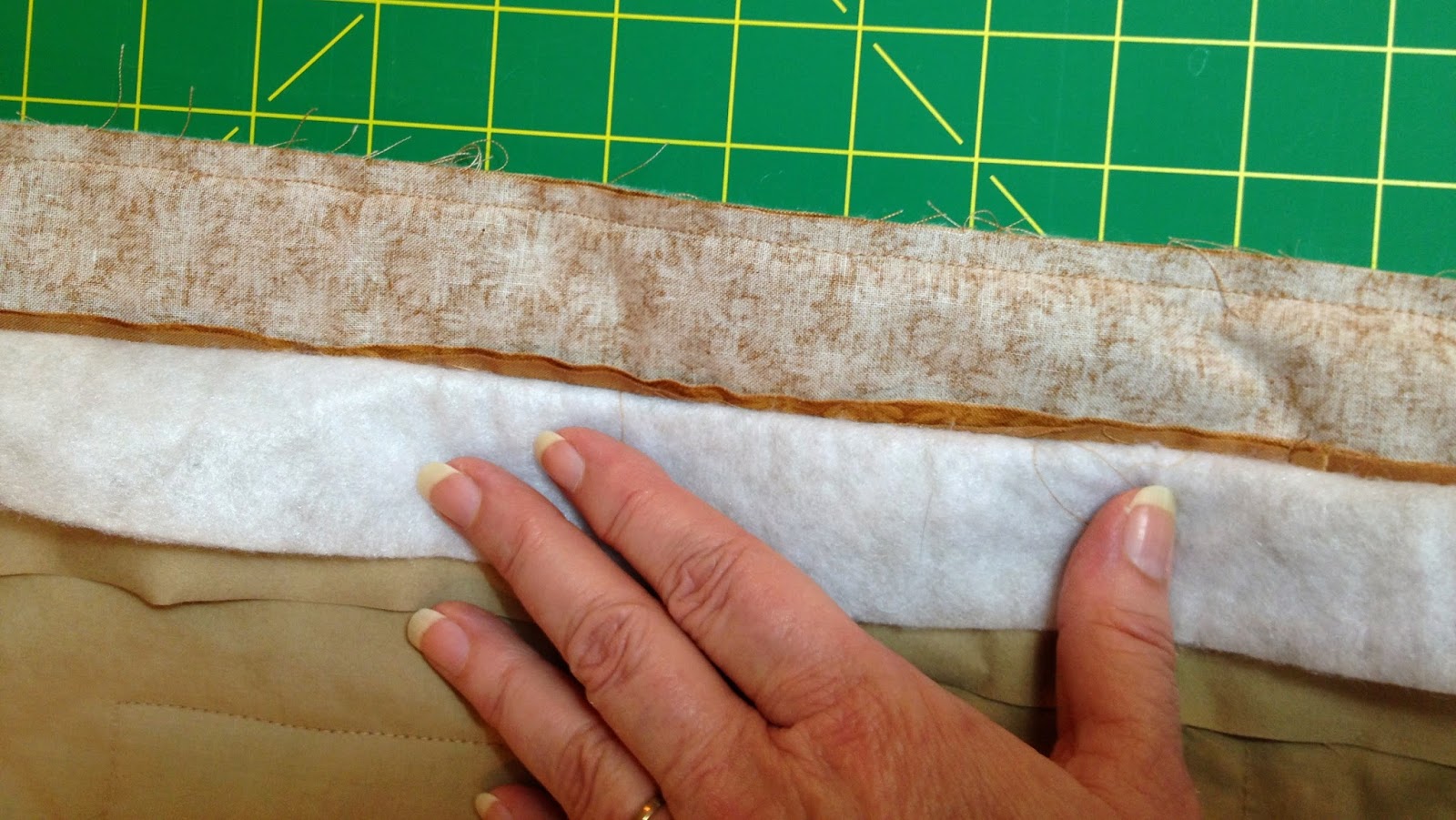 Quilt as you go using free motion quilting Joining quilted log cabin