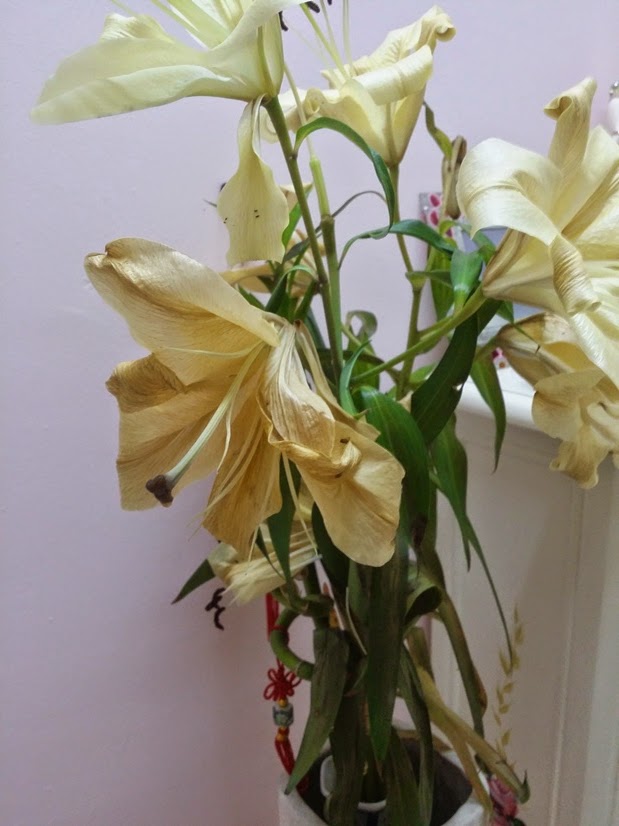 Xing Fu WILTING FLOWERS