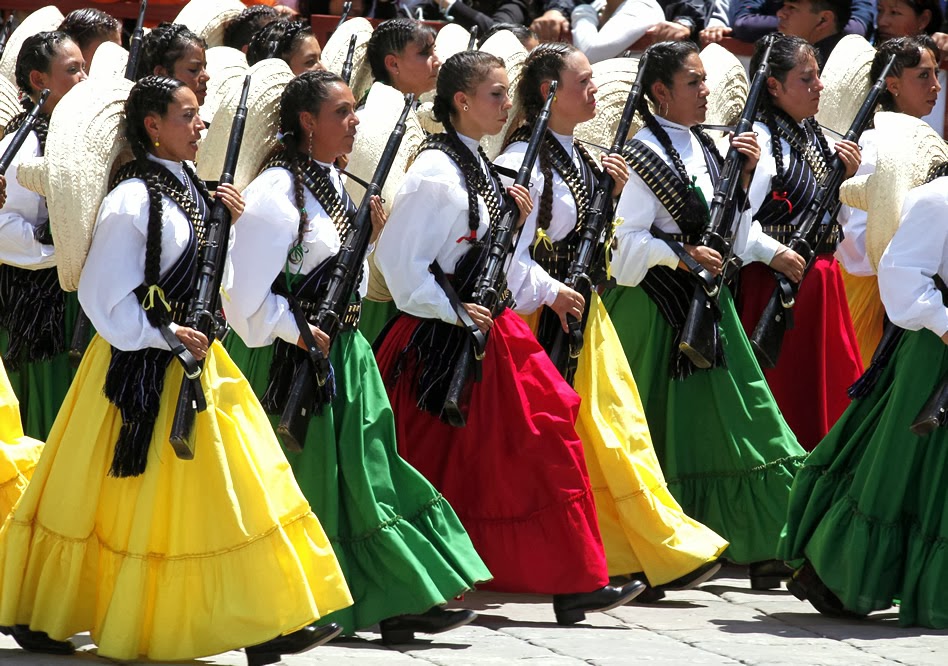 Imagenes. TRAJES Mariachi. Adelita